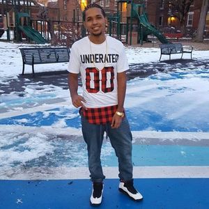 Meet your Posher, Luis